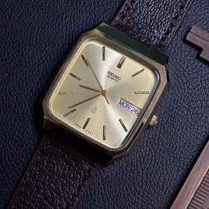 SEIKO Majesta 9533-5080 Gold Dial Day Date Quartz Men Watch